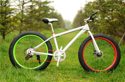 專業(yè) 26寸鋁合金雪地車山地車自行車變速車支持代發(fā)可出口_專業(yè) 26寸鋁合金雪地車山地車自行車變速車支持代發(fā)可出口圖片,型號,價格:1380.00元 - 工廠店產(chǎn)品庫