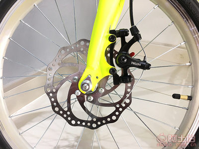 專業(yè)測評 Fee廠家直銷20寸變速雙碟剎小輪自行車——都市女性的通勤新選擇